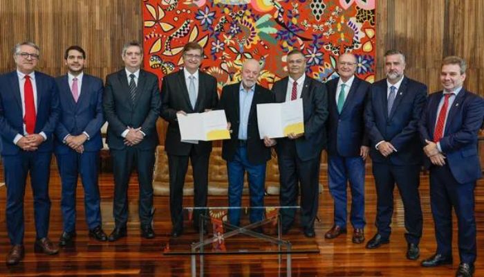 Lula indica ministro Flávio Dino para vaga no STF e subprocurador Paulo Gonet para comandar PGR